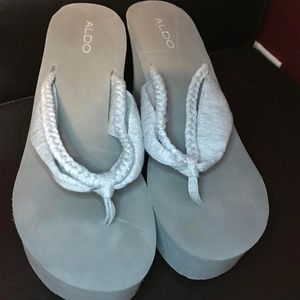 ALDO Grey Wedge Flip Flops Size 10